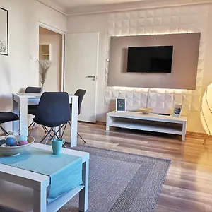Central In The City Center Apartament